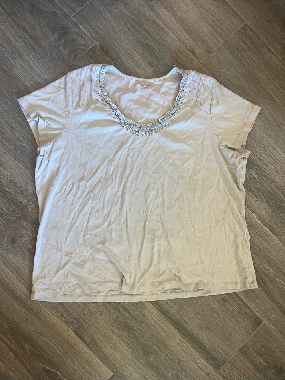 Faded Glory Women's Short Sleeve V-Neck Tee in Light Beige